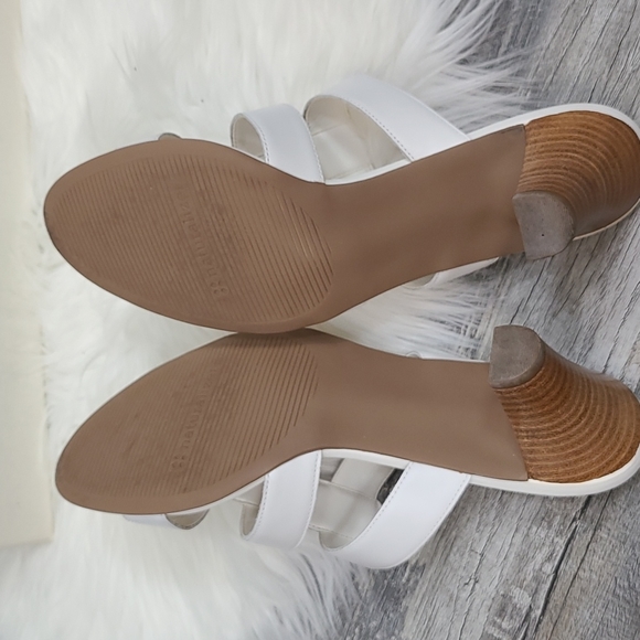 Naturalizer Biton White Heel Sandal - Picture 7 of 8